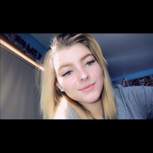 Meet your Posher, Mila